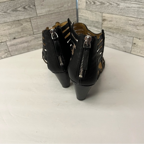 Nine West Strappy Ankle Sandal - Picture 2 of 6